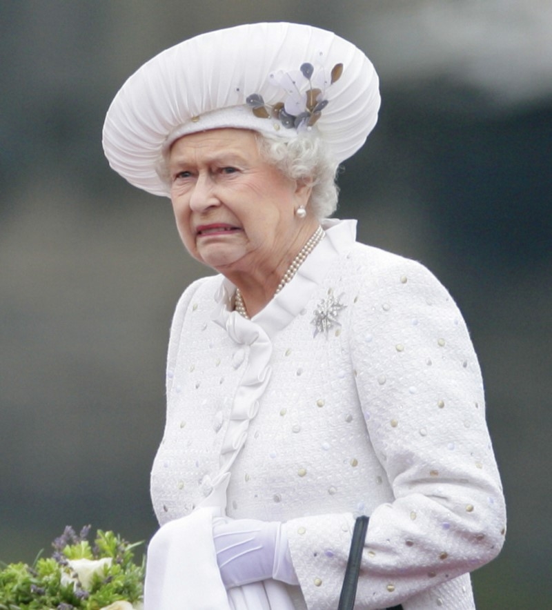 Die Königin zieht eine weitere Grimasse | Getty Images Photo by Max Mumby/Indigo