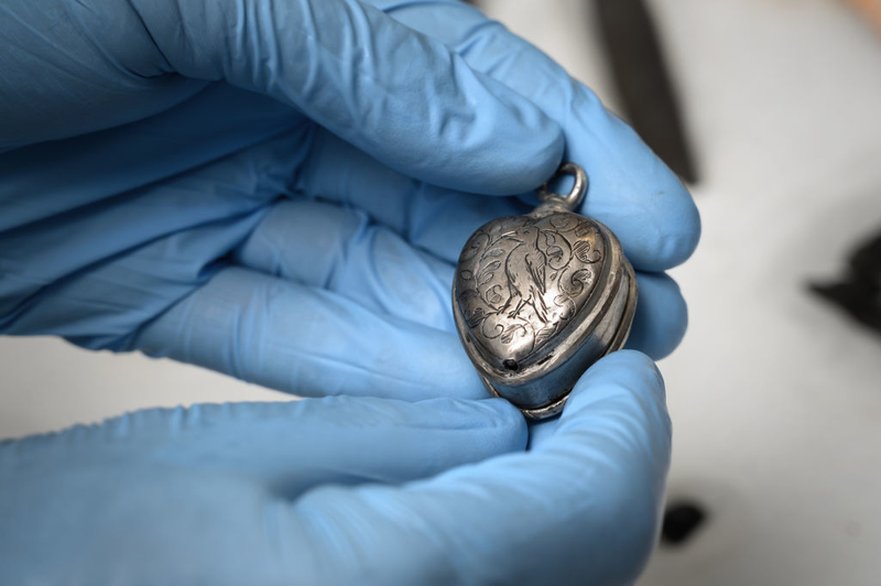 Silver Pendant | Getty Images Photo by FABRICE COFFRINI/AFP