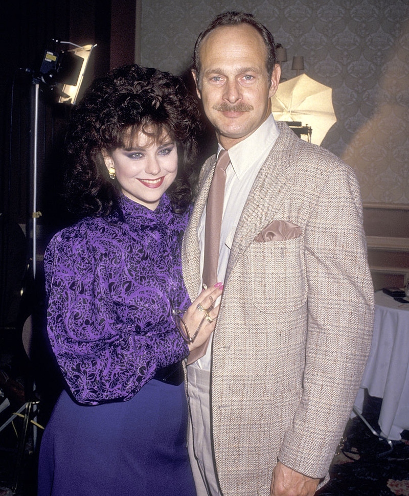 Gerald McRaney como Dash Goff | Getty Images Photo by Ron Galella