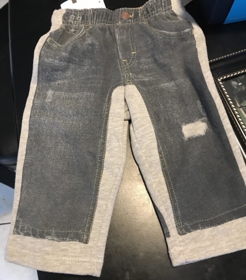 Ist das eine Jeans? Jogginghose? Wir werden es vielleicht nie erfahren | Reddit.com/2Pro2Know