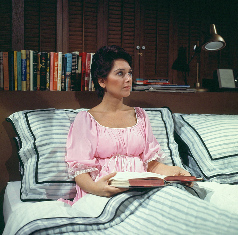 Pleshette’s Contribution to Sitcoms | Getty Images Photo by CBS Photo Archive