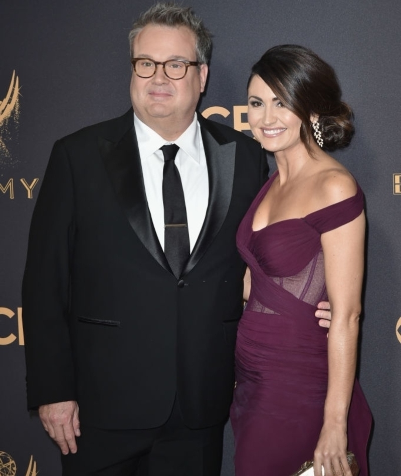 Eric Stonestreet y Lindsay Schweitzer (saliendo) | Getty Images Photo by David Crotty/Patrick McMullan