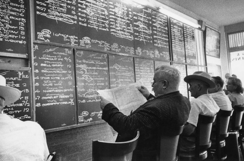 Tienda de apuestas | Alamy Stock Photo by Max Scheler/Süddeutsche Zeitung Photo