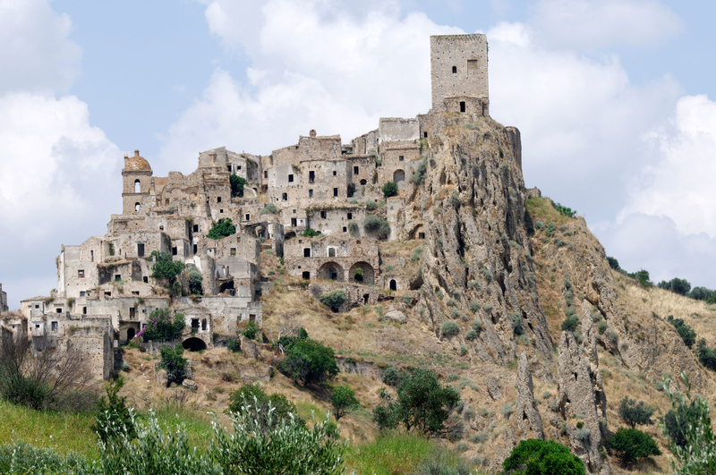 A Ghost Town in Italy | Alamy Stock Photo by Sklifas Steven 