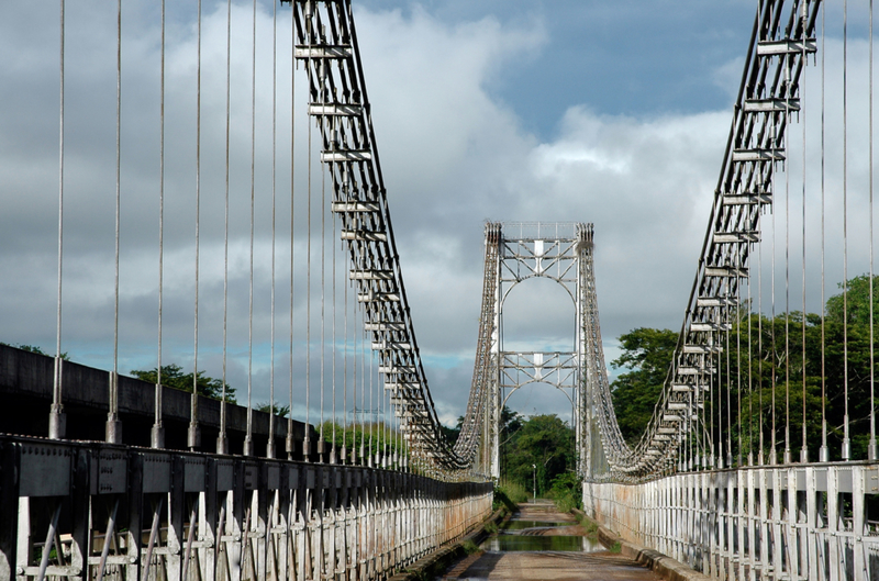 Cuyuni River Bridge, Venezuela | Alamy Stock Photo by Marion Kaplan