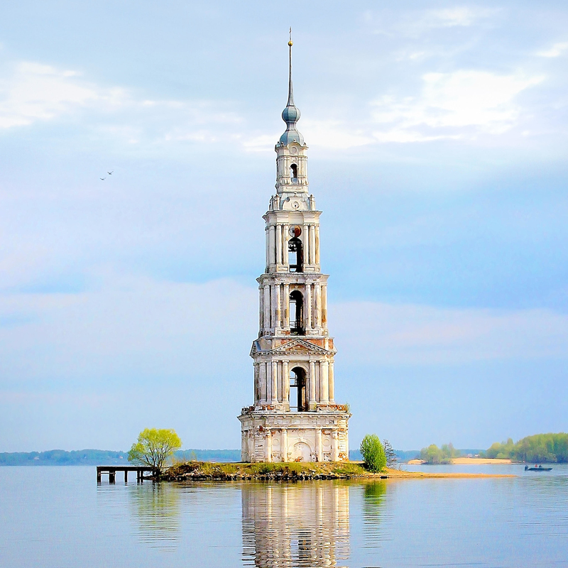 La ciudad inundada de Kalyazin en Rusia | Alamy Stock Photo by farawayjoe/RooM the Agency 