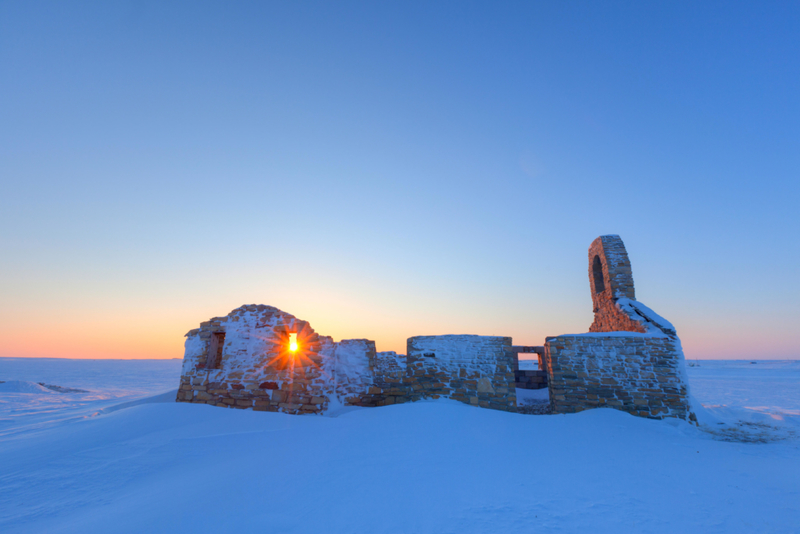 Iglesia en la nieve, Canadá | Alamy Stock Photo by Jason Pineau/All Canada Photos