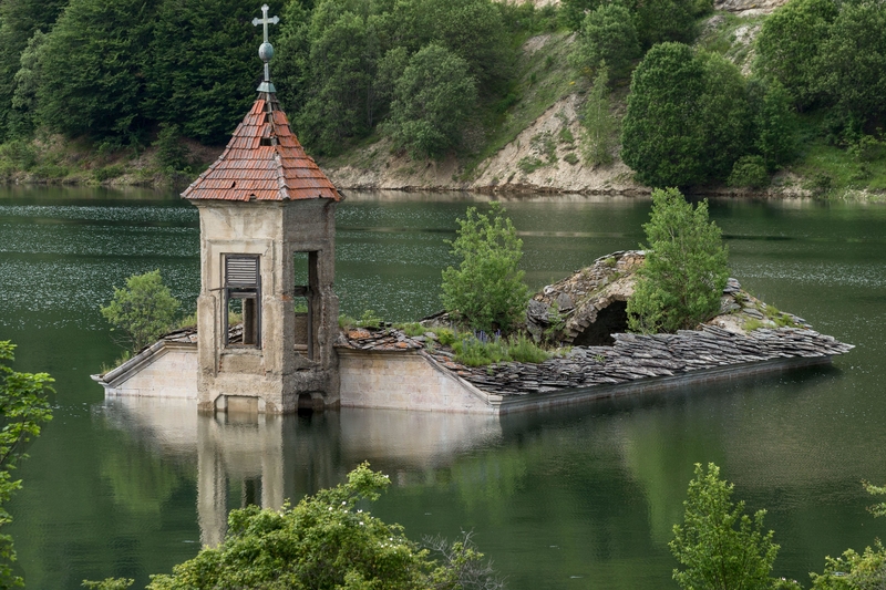 La iglesia de San Nicolás en el norte de Macedonia | Alamy Stock Photo by Martin Lindsay