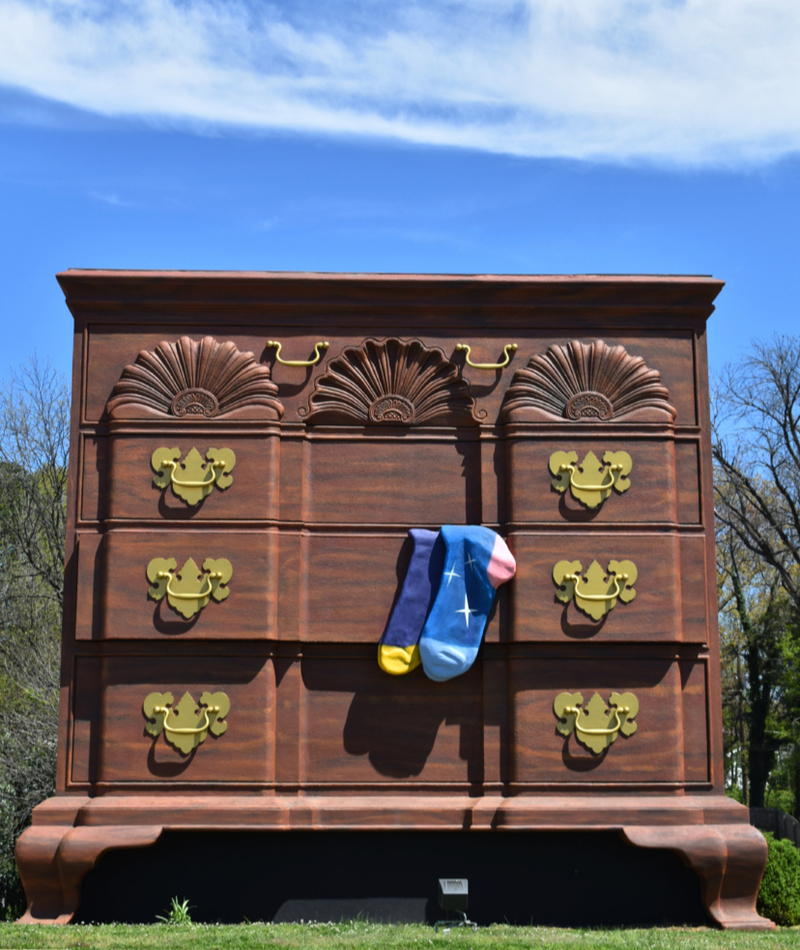 Largest Chest of Drawers – North Carolina | Shutterstock