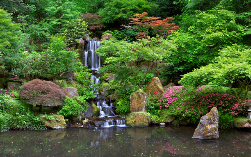 Portland Japanese Garden – Oregon | Shutterstock