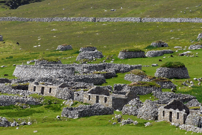 Verlassenes Dorf in St. Kilda, Schottland | Alamy Stock Photo by bsrunner 