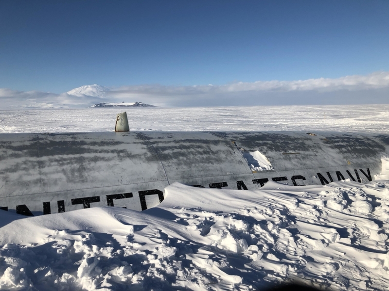 Die Überreste des Pegasus im McMurdo Sound, Antarktis | Alamy Stock Photo by Loudboy / Stockimo