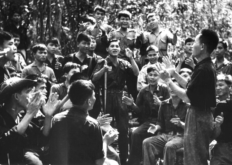 Uma Reunião de Soldados da ARVN | Getty Images Photo by Photo12