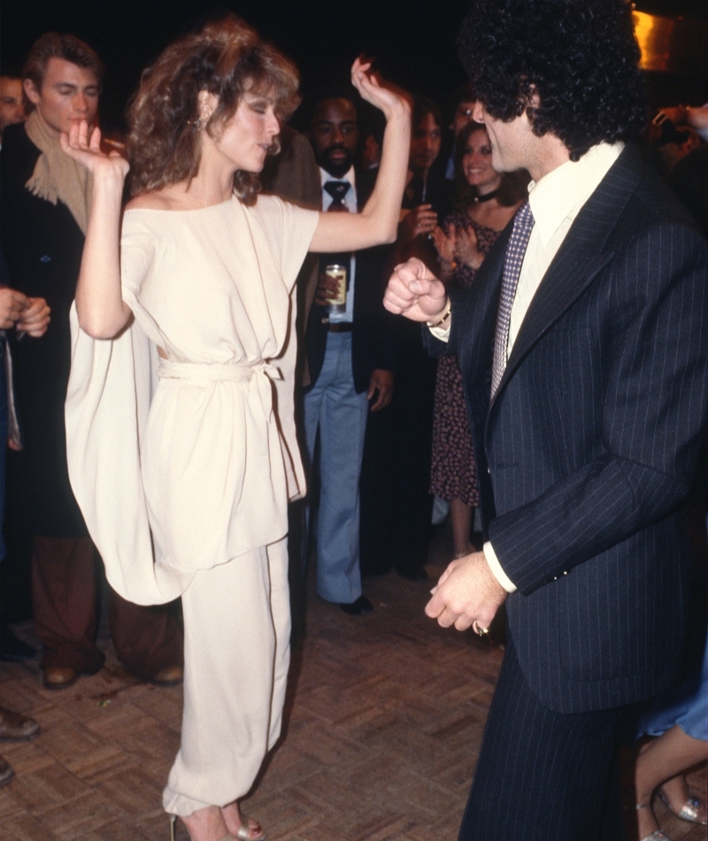 Farah Fawcett baila en su fiesta de shampoo | Getty Images Photo by Allan Tannenbaum