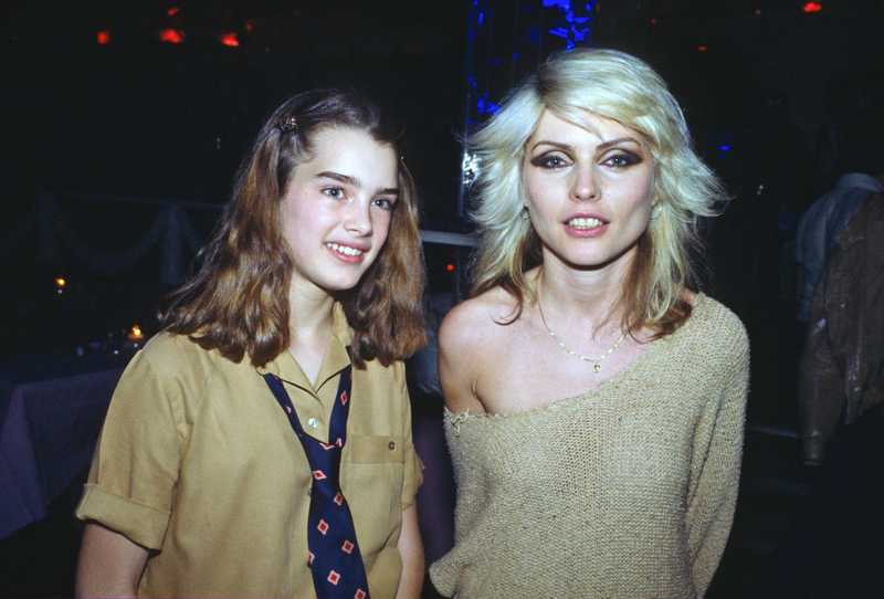 Brooke Shields y Debbie Harris celebran juntas | Getty Images Photo by Allan Tannenbaum