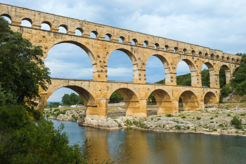 Pont du Gard, França | Alamy Stock Photo by Michel & Gabrielle Therin-Weise 