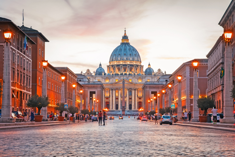 Fantasía - Plaza de San Pedro, Ciudad del Vaticano | Shutterstock