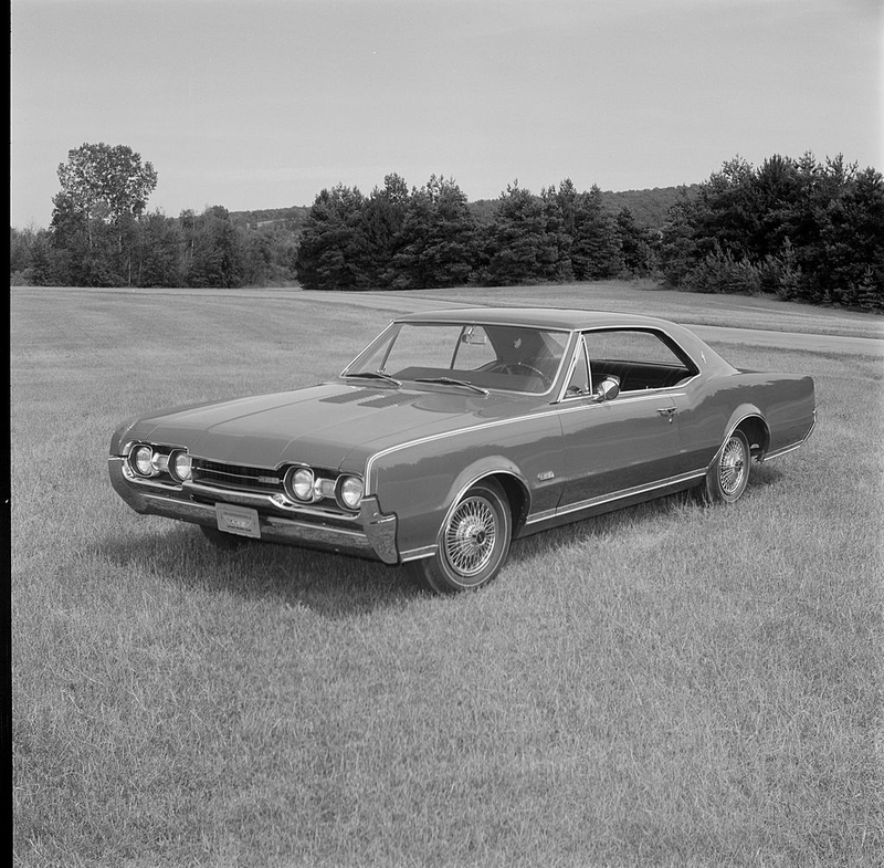 1967 Oldsmobile 442 | Getty Images Photo by Eric Rickman/The Enthusiast Network 