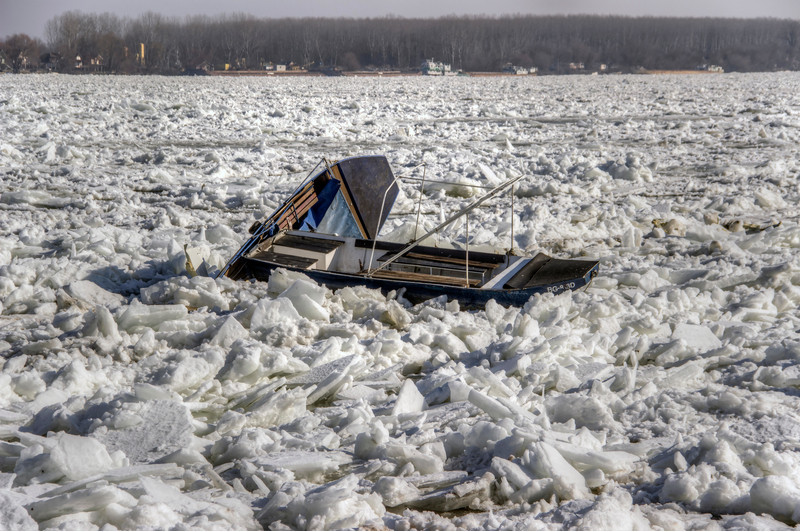 Zerstörerisches Eis | Alamy Stock Photo by Bratislav Stefanovic