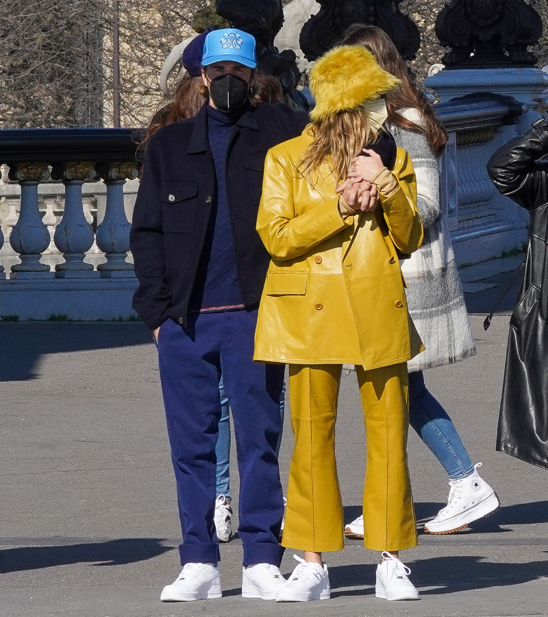 A Romantic Stroll in Paris | Getty Images Photo by Marc Piasecki/GC Images