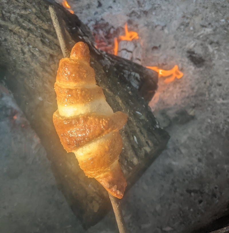 Make a Quick Camping Dessert | Reddit.com/crackercortex