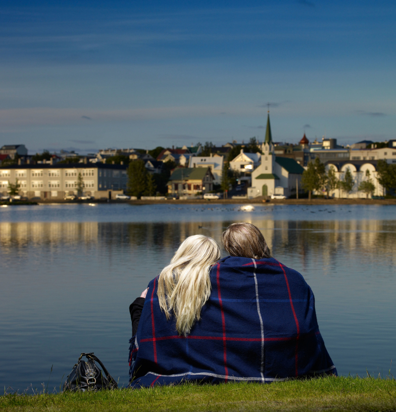 Es gibt eine App, um deine Verwandten zu überprüfen | Alamy Stock Photo by Ragnar Th Sigurdsson/ARCTIC IMAGES 