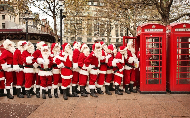 Weihnachtsmann Nummer 1, bitte treten Sie vor | Getty Images Photo by Peter Macdiarmid