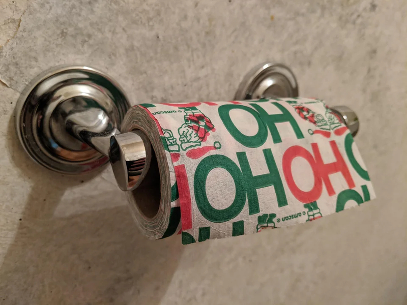 Weihnachts-Toilettenpapier | Reddit.com/Smashycomman