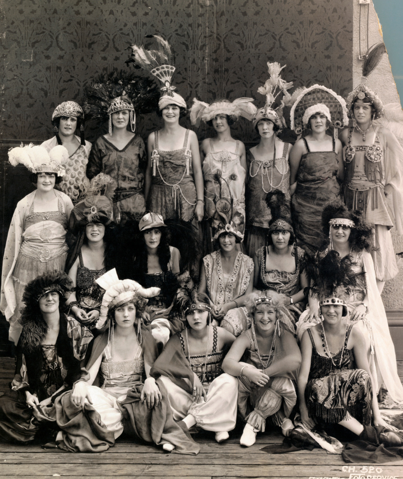 A Stunning Group Photo | Getty Images Photo by Bettmann