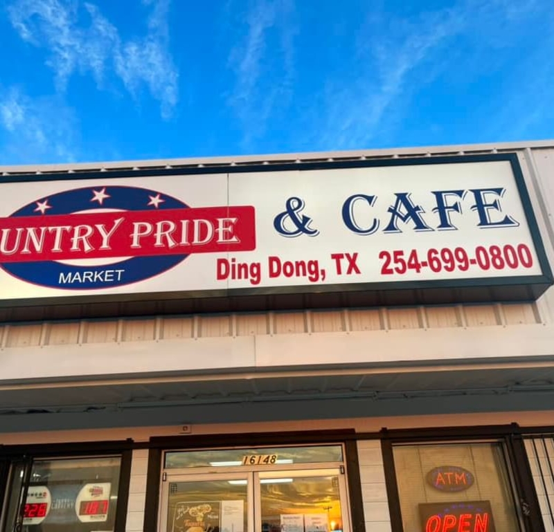 Ding Dong, Texas | Instagram/@aprilstanley0909