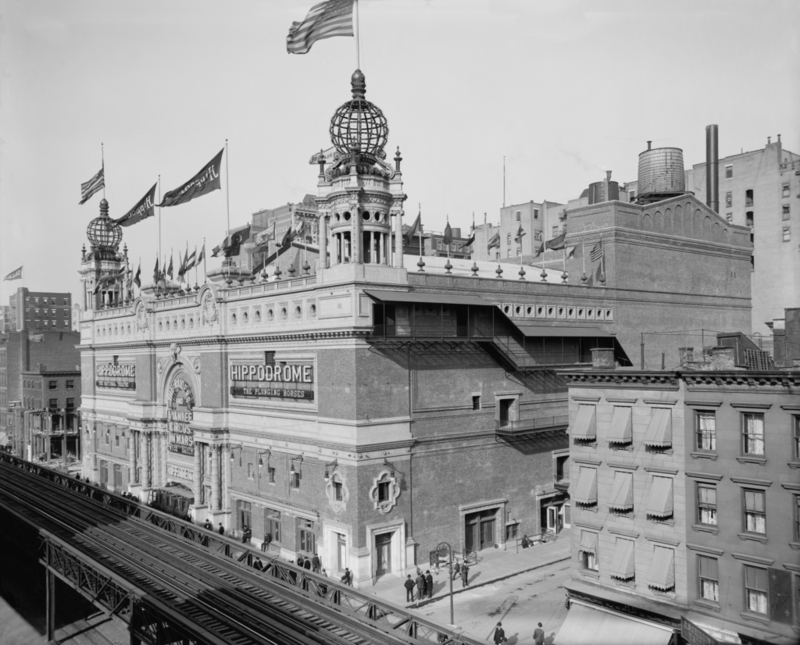 El Teatro Hippodrome | Everett Collection/Shutterstock