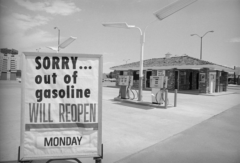 Lines at the Gas Station | Getty Images Photo by Bettmann 